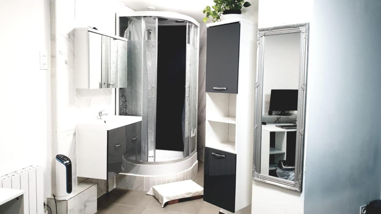 Jolie Appartement Avec 2 Chambres Partagees París Exterior foto